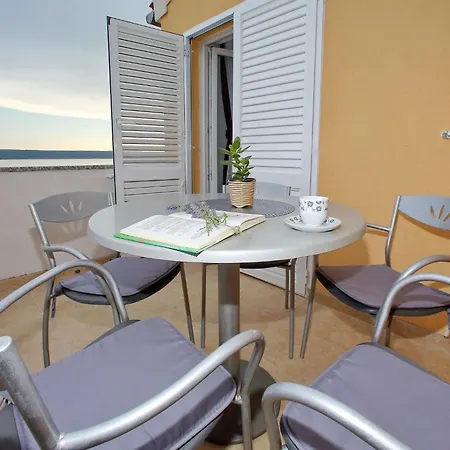 Holiday home Spacious With Swimming Pool Maslenica