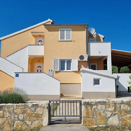 Holiday home Spacious With Swimming Pool