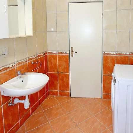 Spacious With Swimming Pool * Maslenica